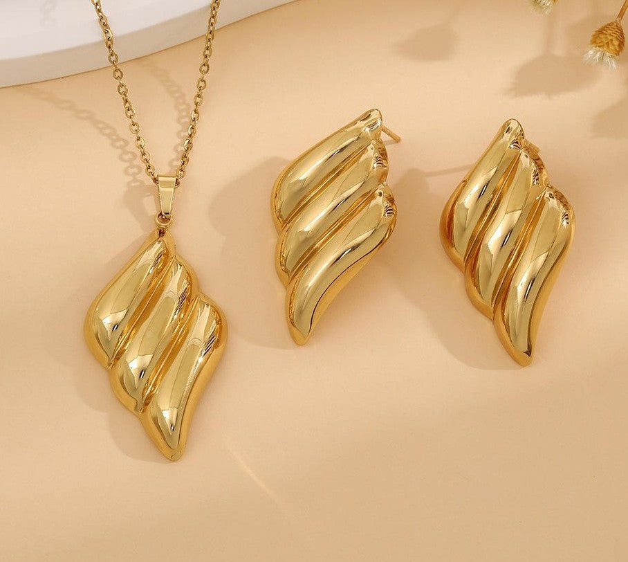 Dainty Non-Tarnish Necklace Set