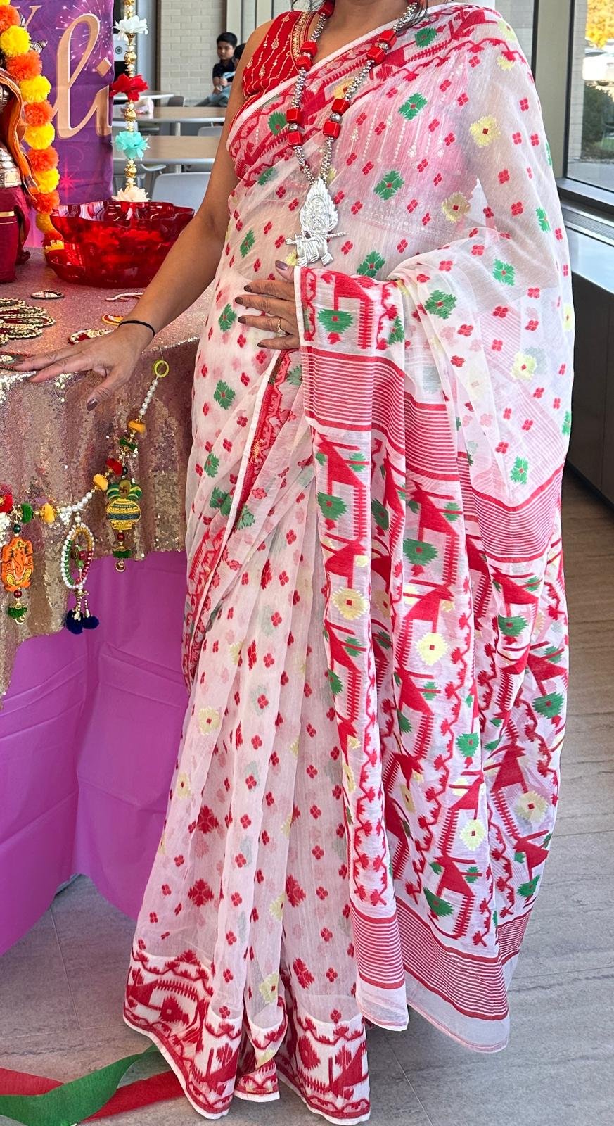 Bengal Handloom Jamdani Saree Red and White