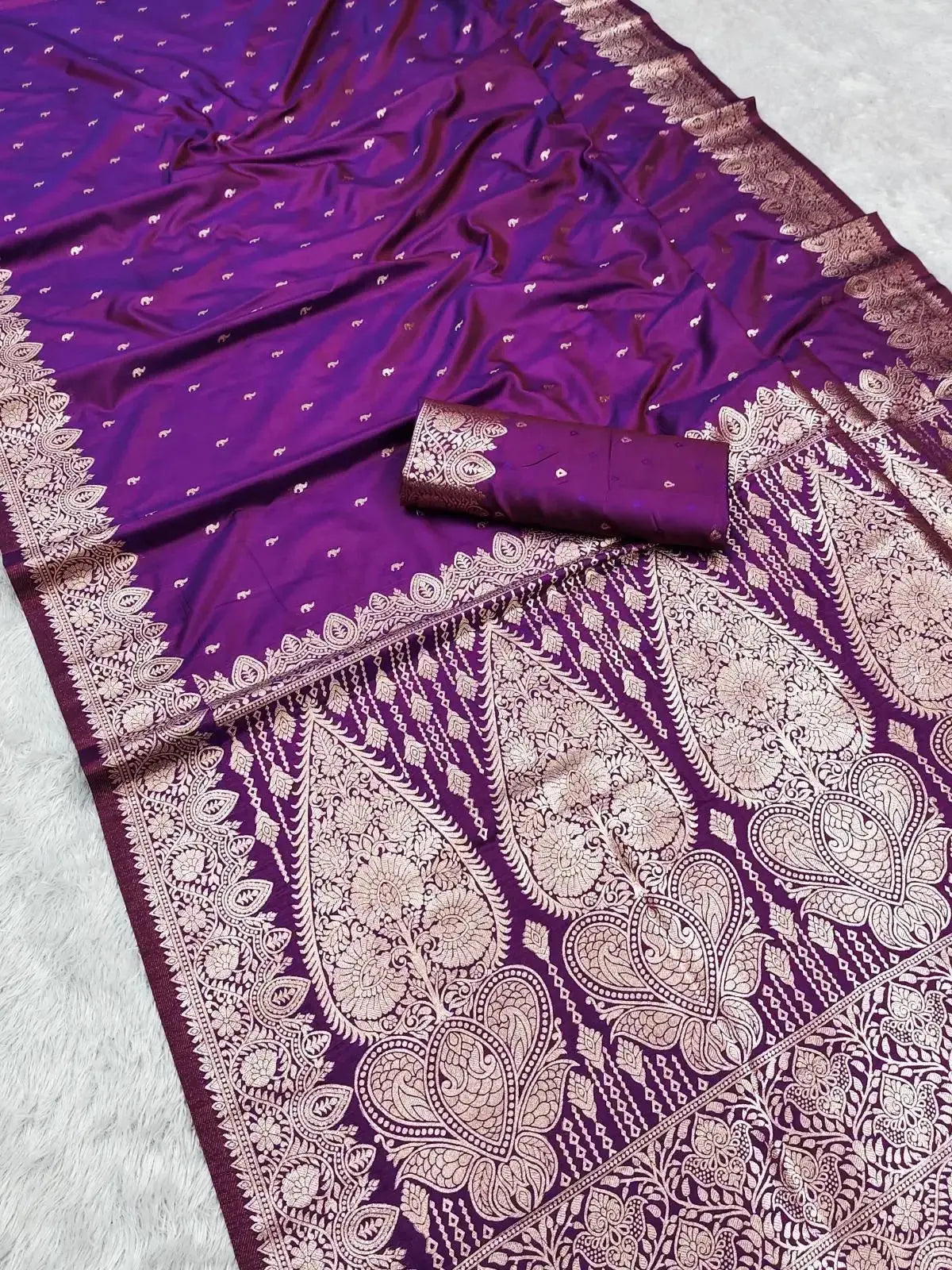 Beautiful party wear Banarsi Silk with grand pallu purple - Deepika's Adornments