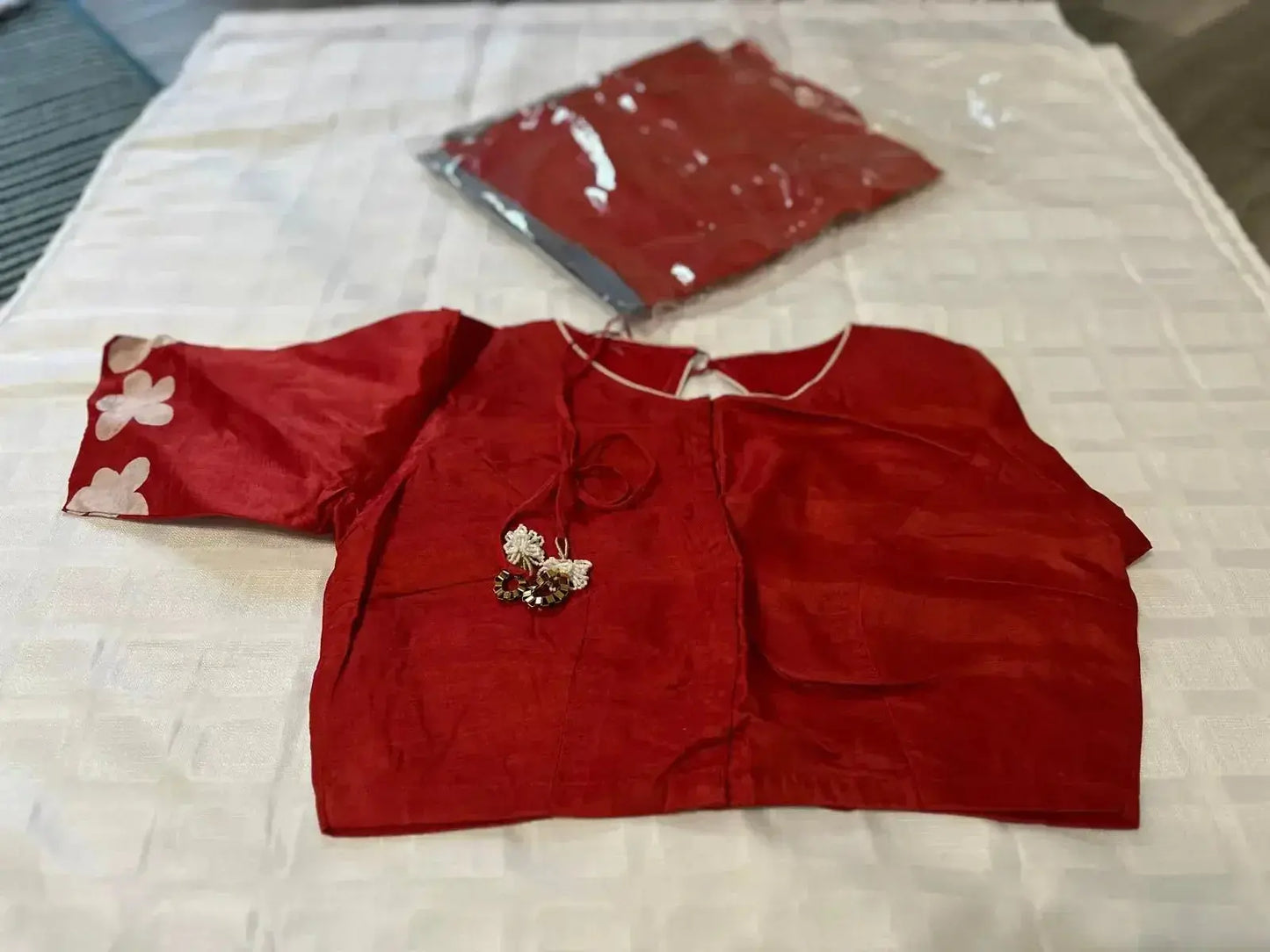 Pure Bishnupuri Silk Hand WaxBatik Sarees - Red - Deepika's Adornments