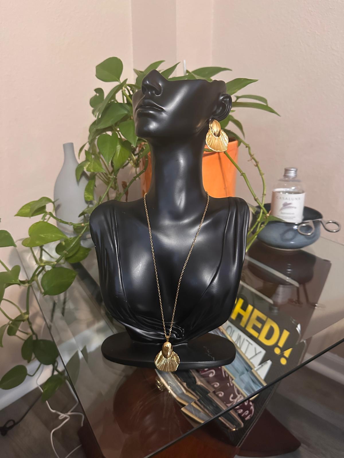 Dainty Non-Tarnish Necklace Set