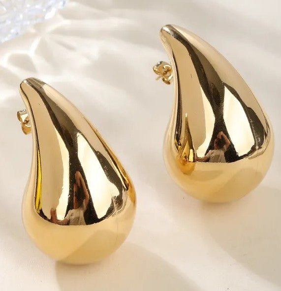 Dainty Water Droplets Non-Tarnish Studs