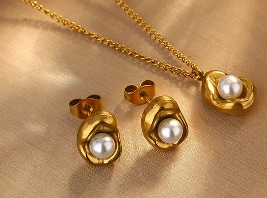 Dainty Non-Tarnish Necklace Set