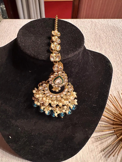 Maang tika Kundan Bridal Necklace Set with Maang Tika