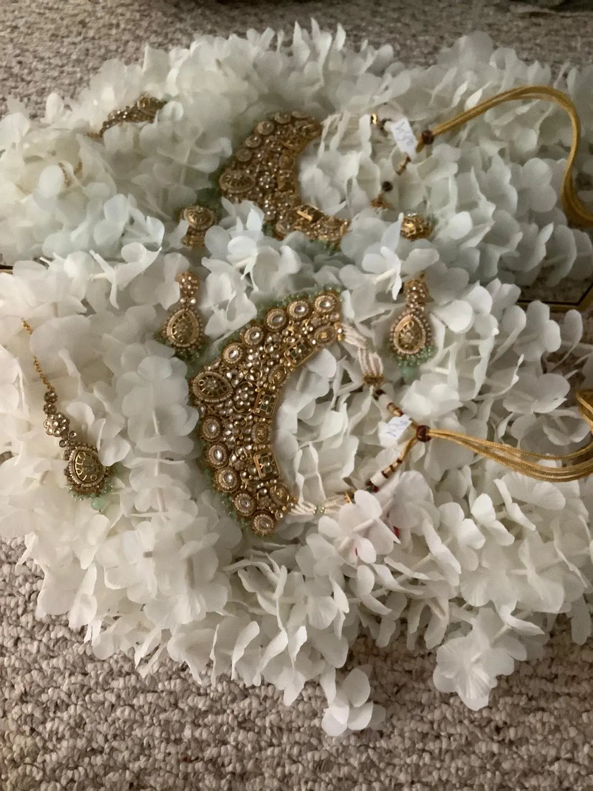 Ravity Kundan Mint & Pearl Heavy Bridal Set with Maang Tikka – Gold Tone Nikhar Jewelry