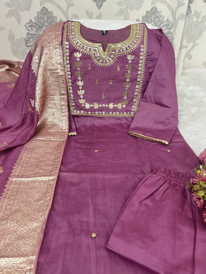 Kurti Rutva Fashions
