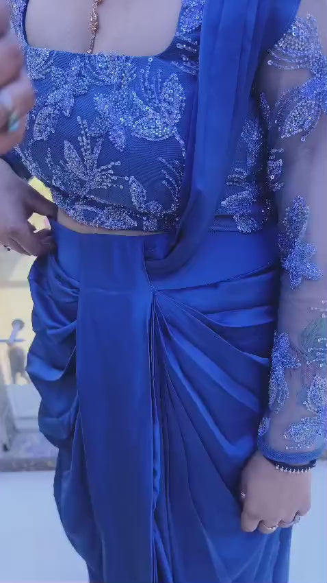 Dhoti Saree Video showing neck line and back 